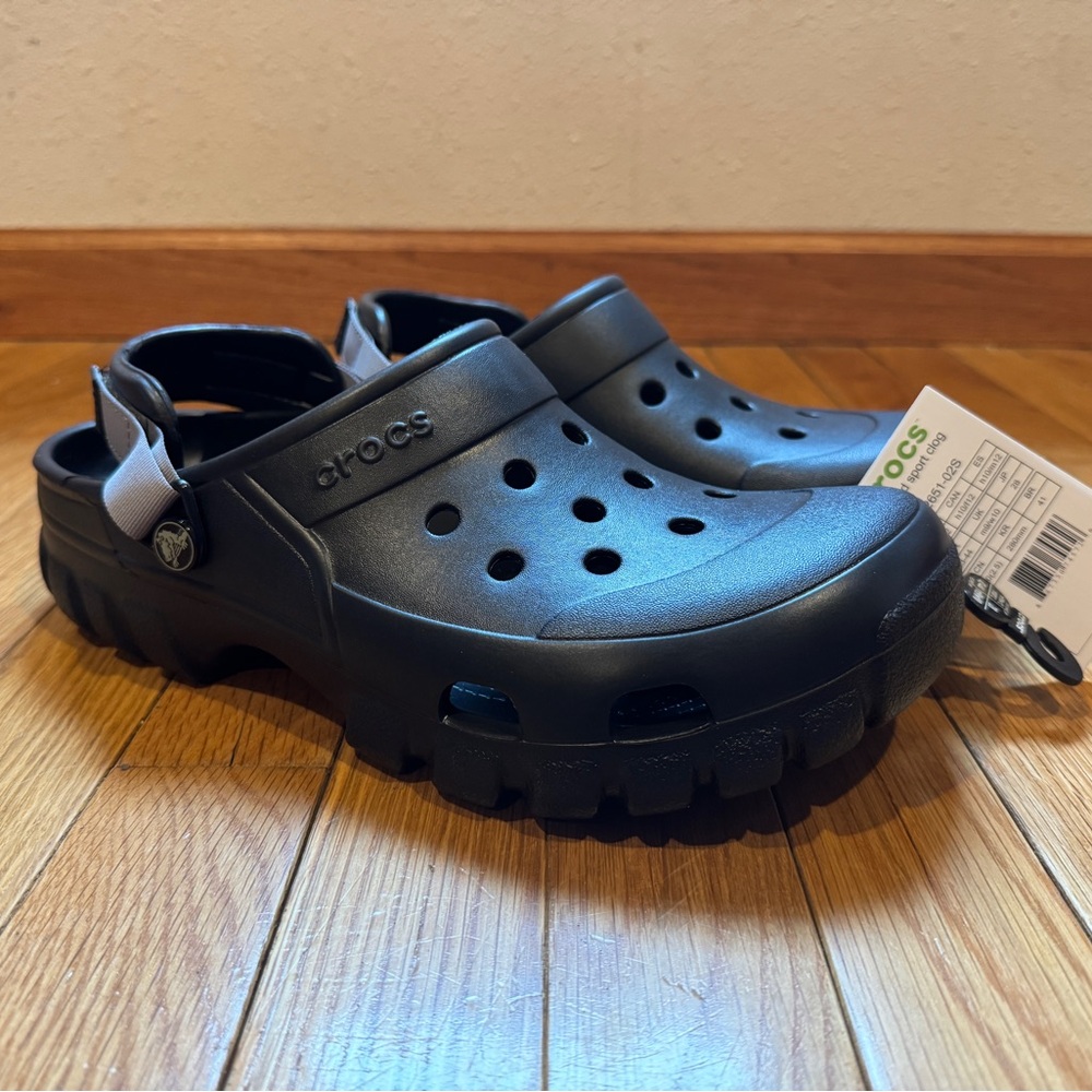 NWT Crocs Offroad Sport Clog – Men’s 10 / Women’s 12 – Black/Graphite